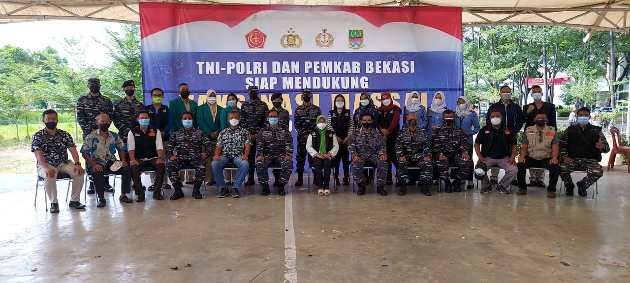Mahasiswa Poltek HTJ tergabung dalam Tim Vaksinator Serbuan Vaksin Nasional TNI-POLRI